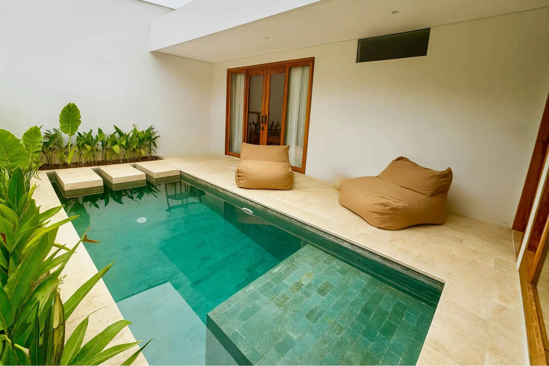 Oasis Villas private pool